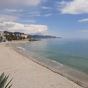 https://playa-torecilla-beachfront.es-andalucia.com